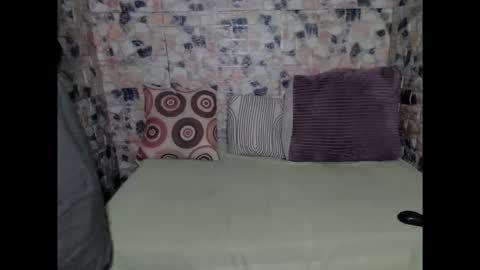 leah is the name online show from April 13, 4:29 am