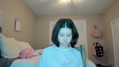 Snapshot of cherrymafer666 chatting on January 6, 4:49 am cherrycute666 online show from January 6, 4:49 am