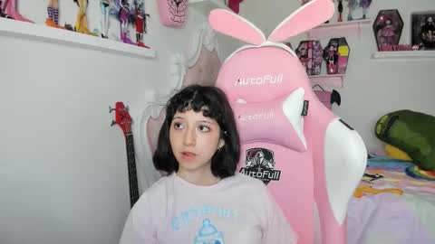 Snapshot of cherrymafer666 chatting on February 14, 1:24 am cherrycute666 online show from February 14, 1:24 am