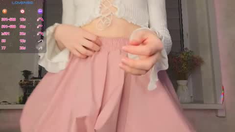 Lysia online show from February 17, 1:51 pm