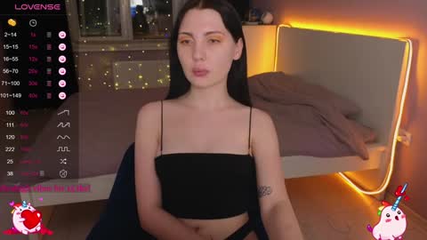 Snapshot of cherrystoun chatting on December 18, 10:46 pm Katrine online show from December 18, 10:46 pm