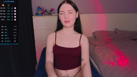 Snapshot of cherrystoun chatting on October 18, 10:32 pm Katrine online show from October 18, 10:32 pm