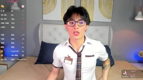 Matias online show from April 6, 7:04 pm