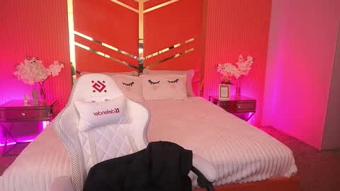 cherryylulu online show from November 6, 8:26 am