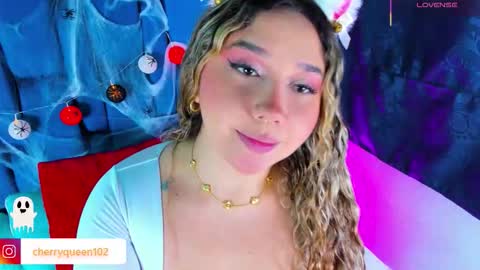 Snapshot of cherryyquen chatting on October 14, 8:31 pm Cherry Queen online show from October 14, 8:31 pm