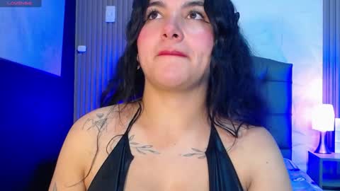 Snapshot of cheryl_hs chatting on January 24, 9:17 am Cheryl online show from January 24, 9:17 am