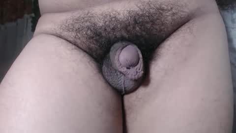 Snapshot of chescahotxxxl chatting on December 4, 1:15 am chescahotxxxl online show from December 4, 1:15 am