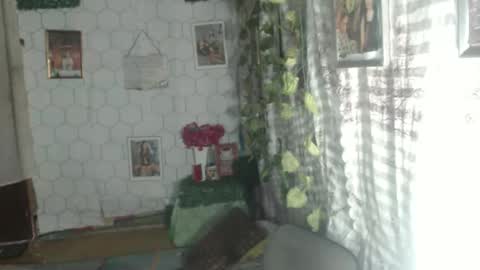 chescahotxxxl online show from January 18, 10:13 pm