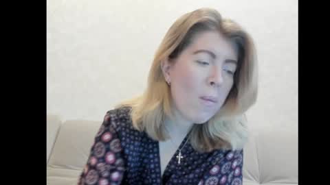 Snapshot of chicafortuna chatting on December 8, 3:00 am NBFG online show from December 8, 3:00 am