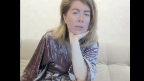 Snapshot of chicafortuna chatting on December 9, 1:51 am NBFG online show from December 9, 1:51 am