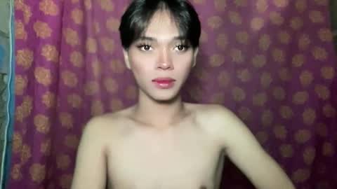 Snapshot of chichay_addams chatting on November 15, 12:56 pm Addams online show from November 15, 12:56 pm