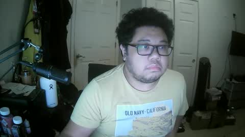 Snapshot of chicotreecko chatting on December 23, 9:29 am Frederick online show from December 23, 9:29 am