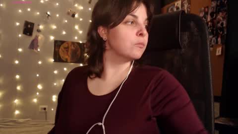 Snapshot of chill_saya chatting on October 28, 10:01 pm Saya online show from October 28, 10:01 pm