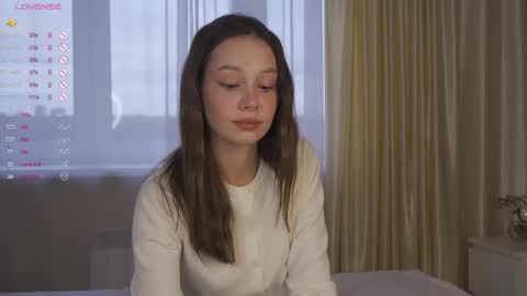 Snapshot of chillgirlll chatting on October 14, 5:30 am Nicole online show from October 14, 5:30 am