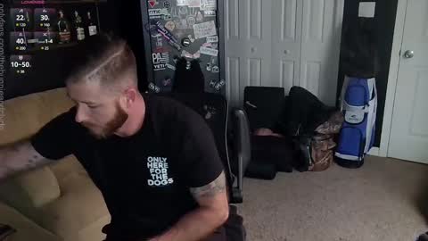 Chillinthemosttt online show from February 8, 7:59 pm