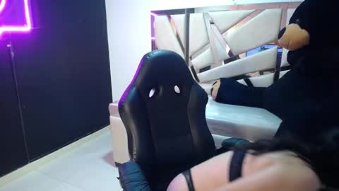 Kelly online show from January 19, 11:45 am