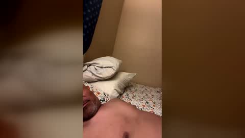 Snapshot of chingon549773 chatting on December 17, 6:08 am chingon549773 online show from December 17, 6:08 am