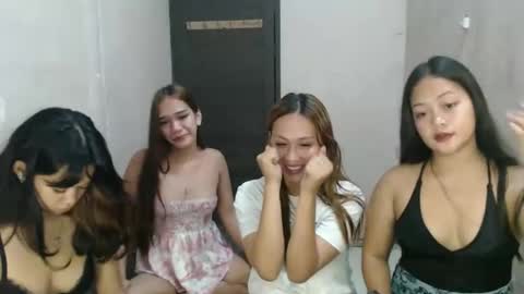 chinny120 online show from March 7, 5:21 pm