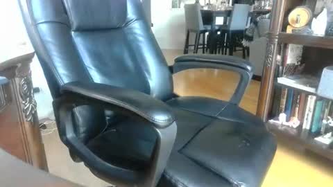 Snapshot of chiphoneman chatting on October 29, 6:09 pm chiphoneman online show from October 29, 6:09 pm