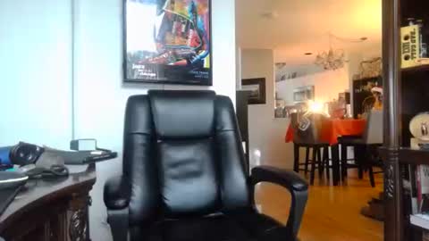 Snapshot of chiphoneman chatting on November 20, 9:14 pm chiphoneman online show from November 20, 9:14 pm