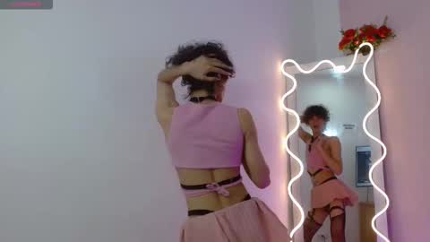 chipi_tay online show from September 23, 7:50 pm