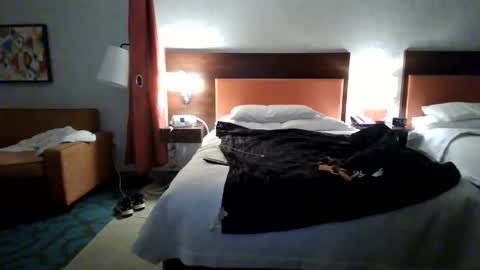 chippy70 online show from October 27, 8:24 pm