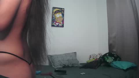 Snapshot of chloe_hotx chatting on February 4, 4:05 am Chloe and Danna online show from February 4, 4:05 am