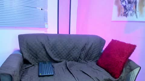 chloe online show from January 18, 5:15 pm