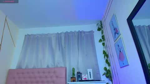 Snapshot of chloe_swarts chatting on December 14, 3:34 am Lulu online show from December 14, 3:34 am