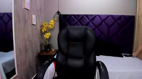 chloecampbell03 online show from September 21, 1:02 pm