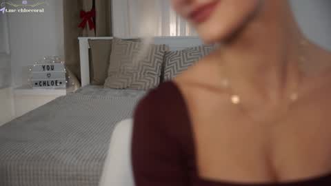 Snapshot of chloecoral chatting on December 5, 8:00 pm ChloeCoral online show from December 5, 8:00 pm