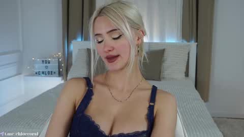 Snapshot of chloecoral chatting on February 18, 9:31 pm ChloeCoral online show from February 18, 9:31 pm