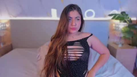 Snapshot of chloeemonroee_ chatting on September 25, 2:43 pm Chloee online show from September 25, 2:43 pm
