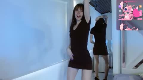 Chloe online show from November 19, 9:15 pm