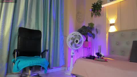 Chloe rosse online show from April 3, 1:14 am