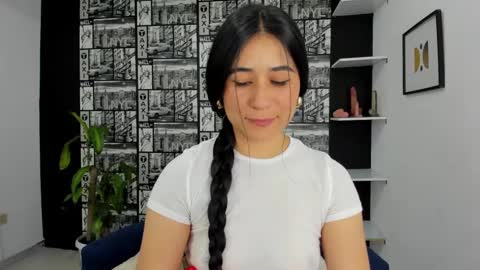 ChloeTurner  online show from February 19, 4:00 pm