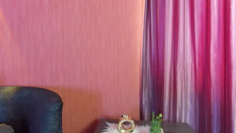 ChloeTurner  online show from March 5, 8:16 pm