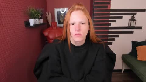 Snapshot of chloevalentinee chatting on October 12, 11:42 am Chloe online show from October 12, 11:42 am