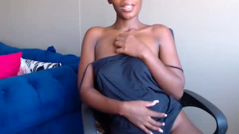 Snapshot of choccoa chatting on February 4, 5:31 am Daisy online show from February 4, 5:31 am