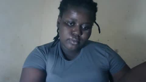 Snapshot of choclate_goddess chatting on November 28, 7:44 am Paula online show from November 28, 7:44 am