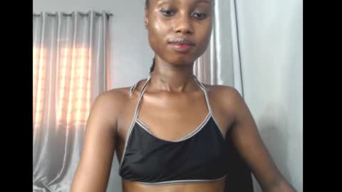 choco_petitqueen online show from March 31, 7:09 am