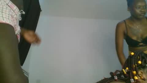 Snapshot of chocobear22 chatting on November 17, 10:54 am chocobear22 online show from November 17, 10:54 am