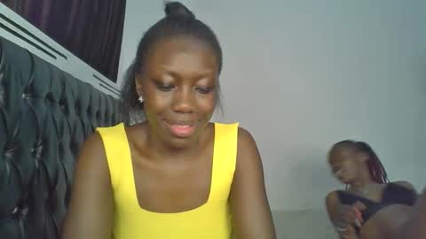 Snapshot of chocobear22 chatting on November 27, 9:33 am chocobear22 online show from November 27, 9:33 am