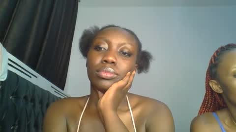 Snapshot of chocobear22 chatting on December 2, 10:27 pm chocobear22 online show from December 2, 10:27 pm