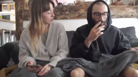 chocobear89 online show from December 19, 1:40 pm