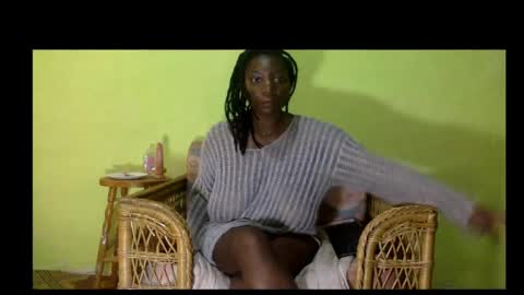 Snapshot of chocolate808 chatting on December 7, 11:18 am Exotic Chocolate online show from December 7, 11:18 am