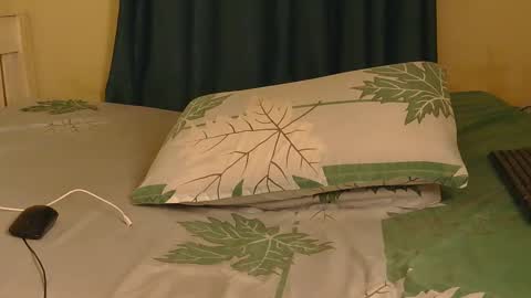 Snapshot of chocolate_candiee chatting on March 1, 11:51 pm chocolate_candiee online show from March 1, 11:51 pm