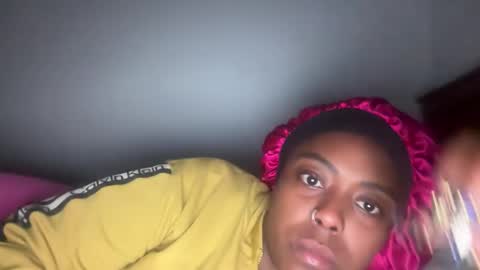 Snapshot of chocolatecakequeen chatting on November 27, 7:43 am ChocolateCakeQueen online show from November 27, 7:43 am