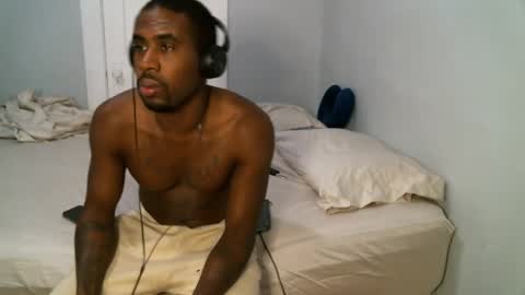 Snapshot of chocolatedolla chatting on January 3, 5:17 am chocolatedolla online show from January 3, 5:17 am