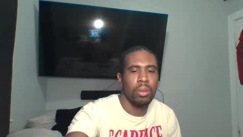 Snapshot of chocolatedolla chatting on February 6, 12:43 am chocolatedolla online show from February 6, 12:43 am